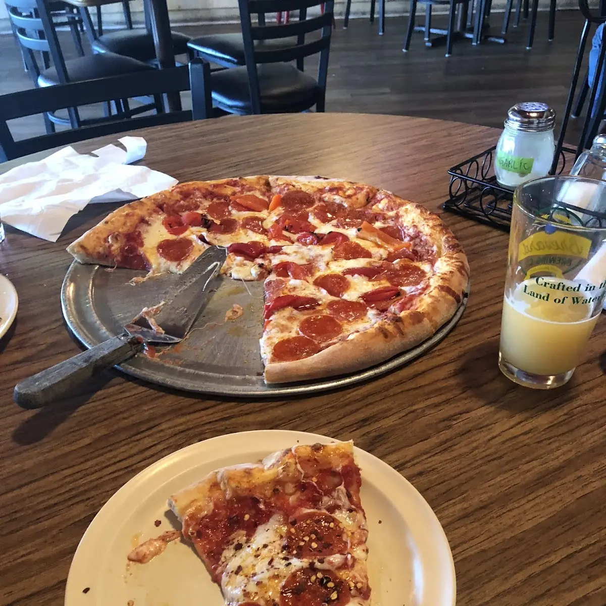 Large Pepperoni Pizza