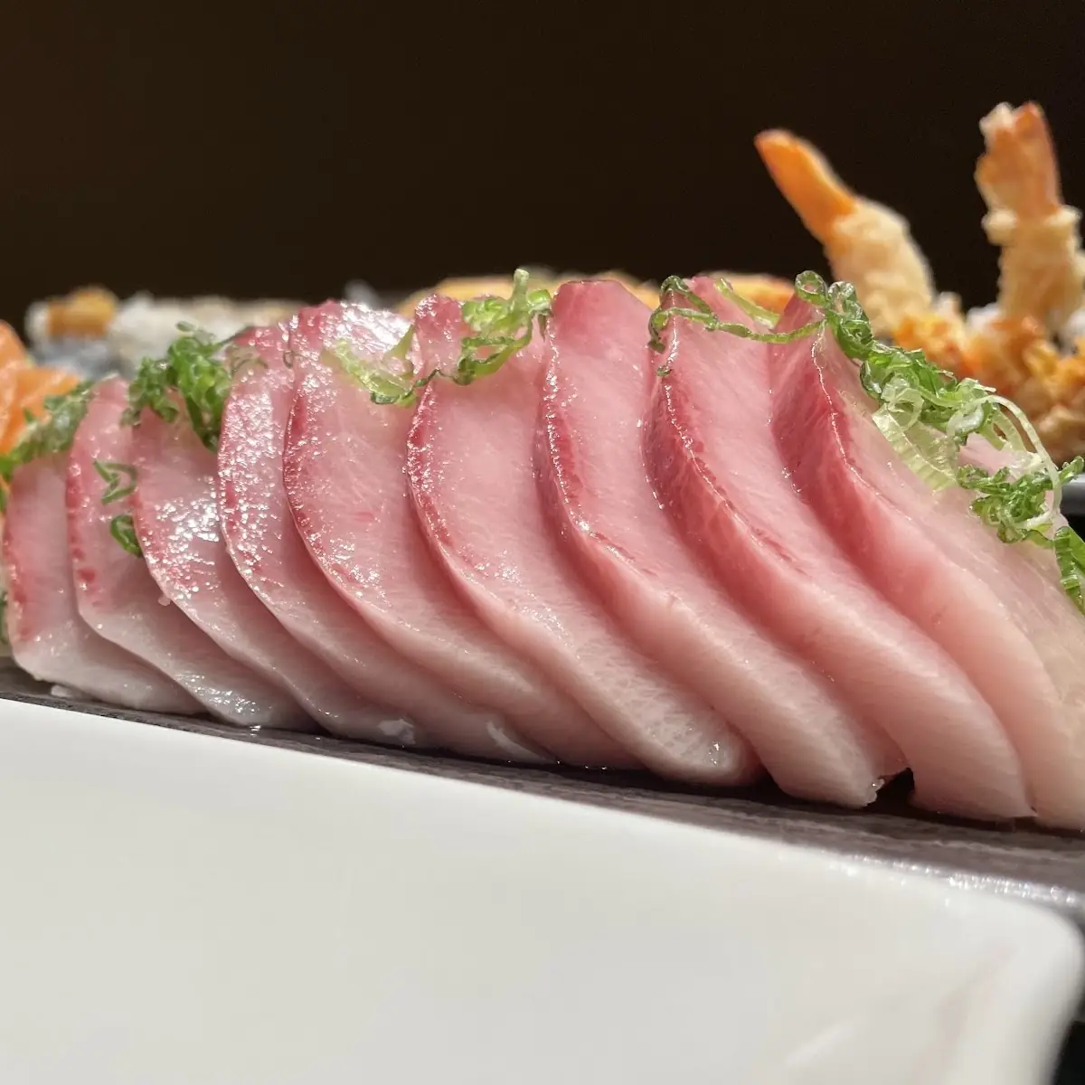 Sushi & Sashimi Deluxe
