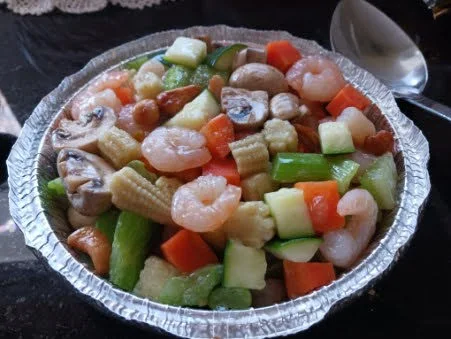Shrimps with Cashew Nuts