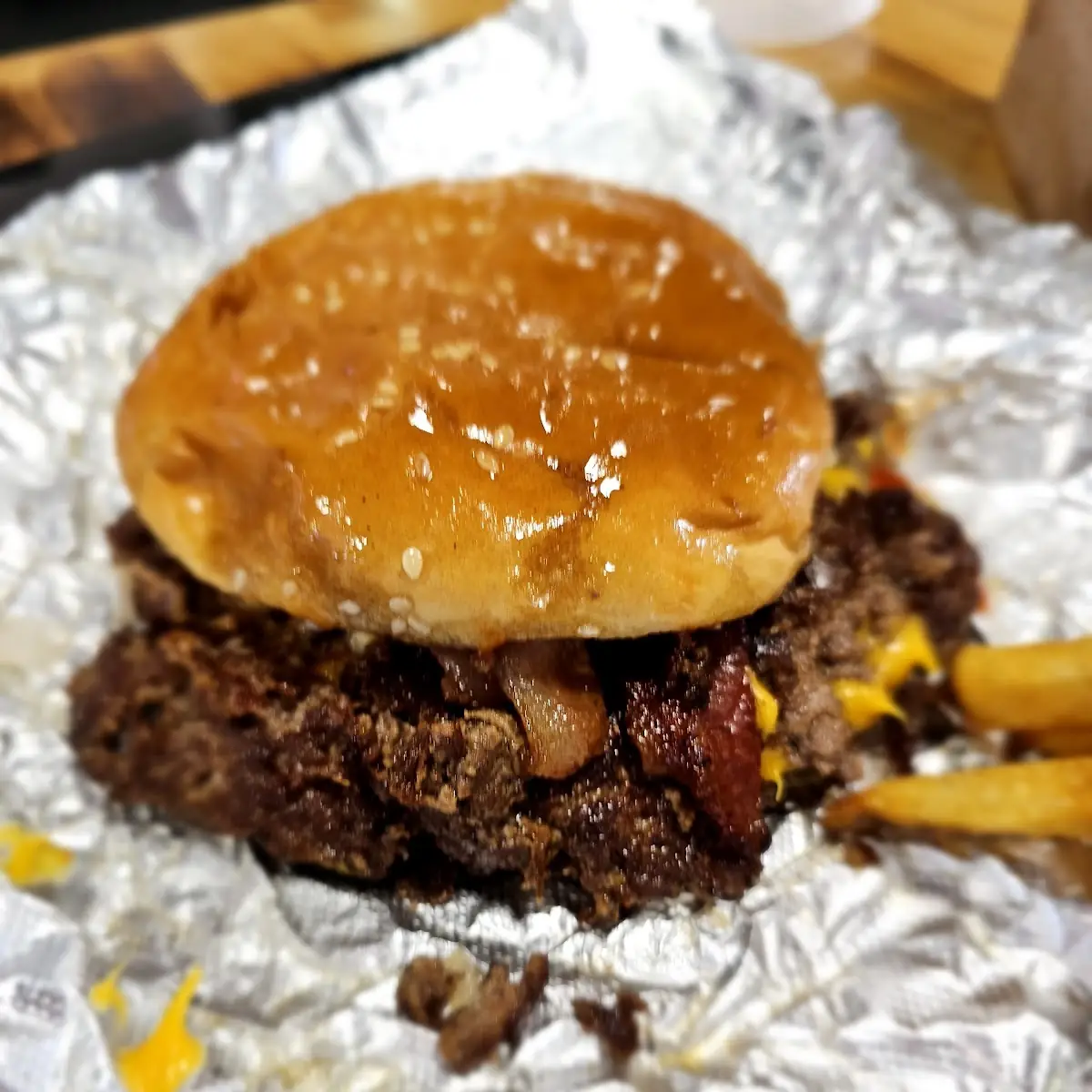 Bacon Cheeseburger Brat