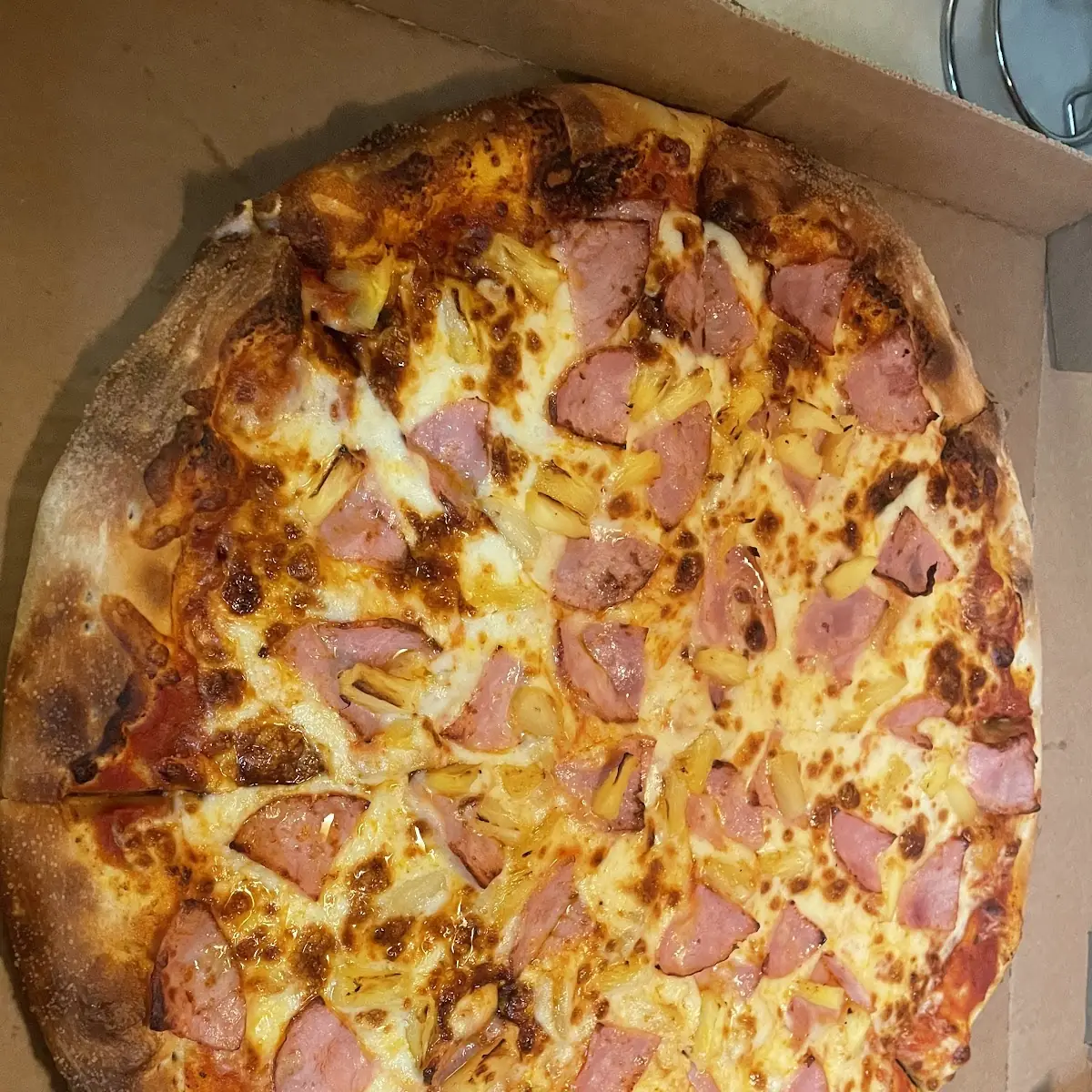 Hawaiian Pizza