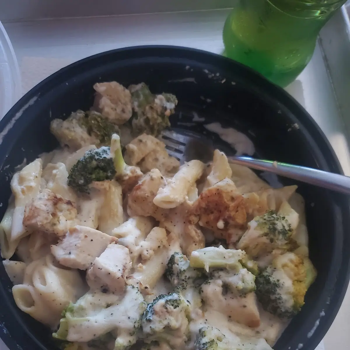 Chicken Broccoli Alfredo