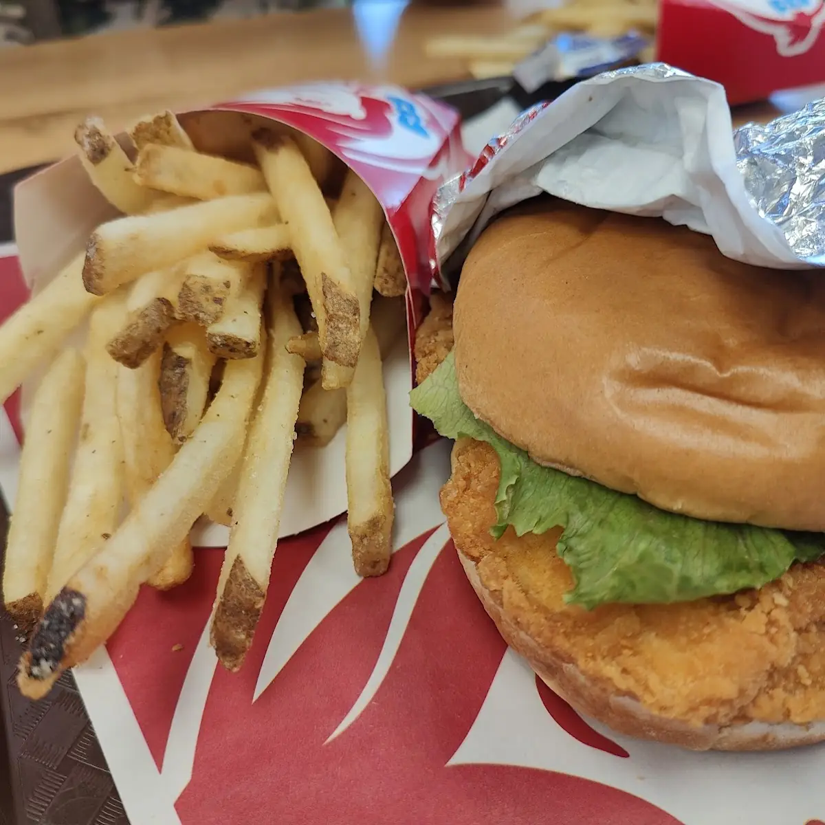 Crispy Chicken blt