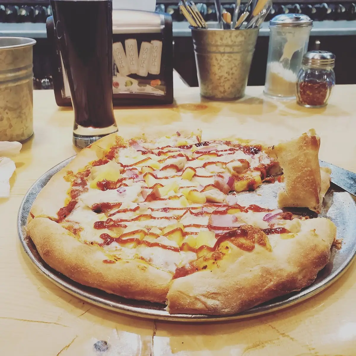 BBQ Hawaiian Pizza