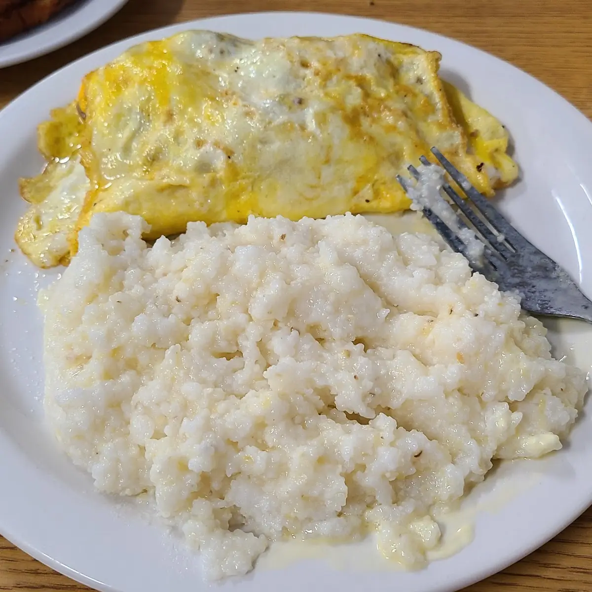 Grits Sausage Omelette with Cheese and Toast
