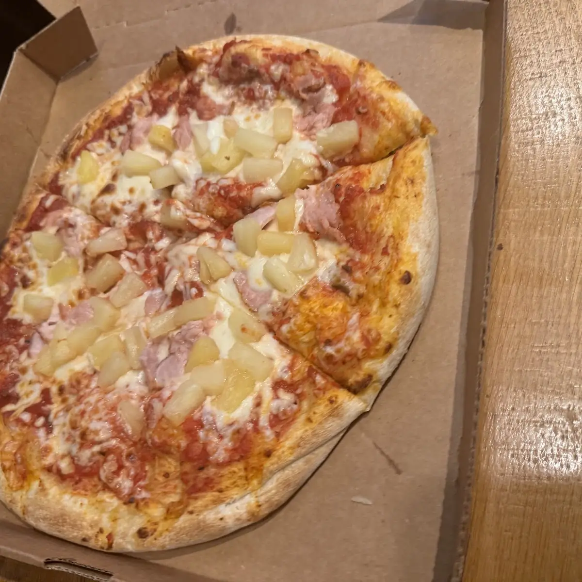 Hawaiian Pizza