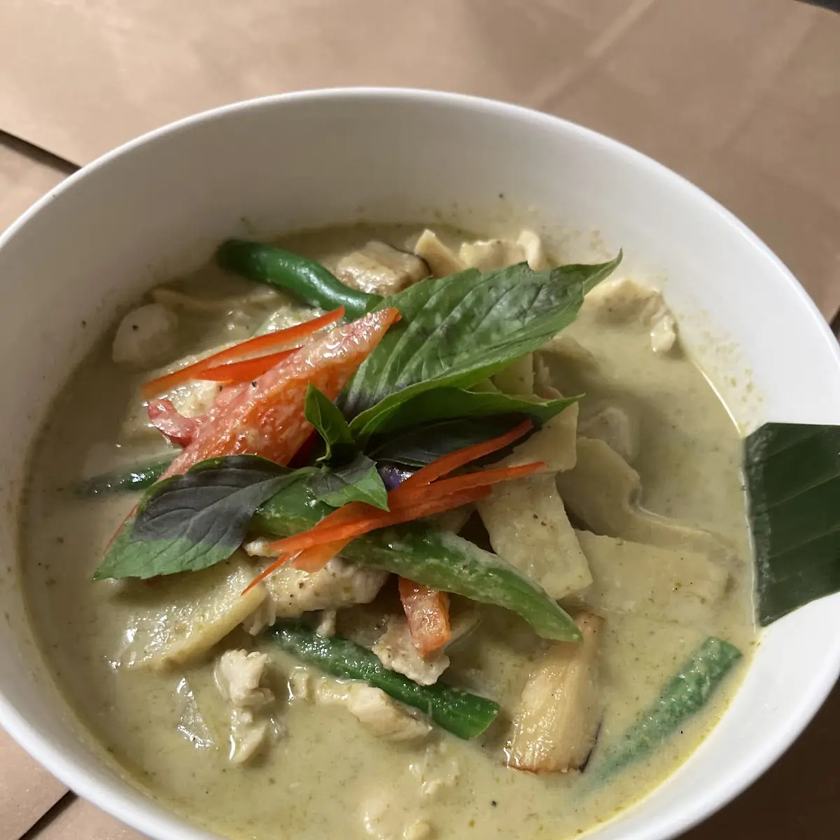 Green Curry Chicken