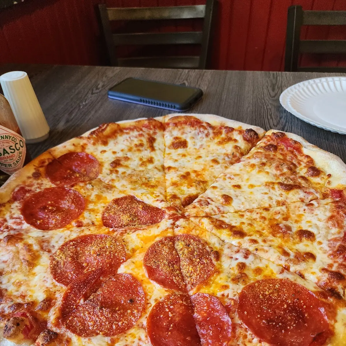 16 Pepperoni Pizza