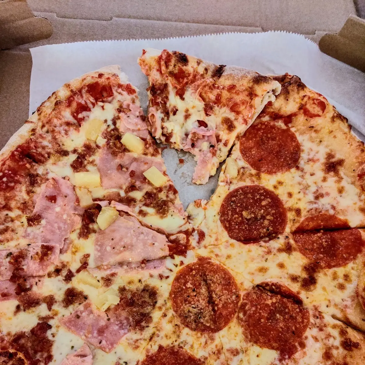 Half Pepperoni Half Hawaiian Pizza