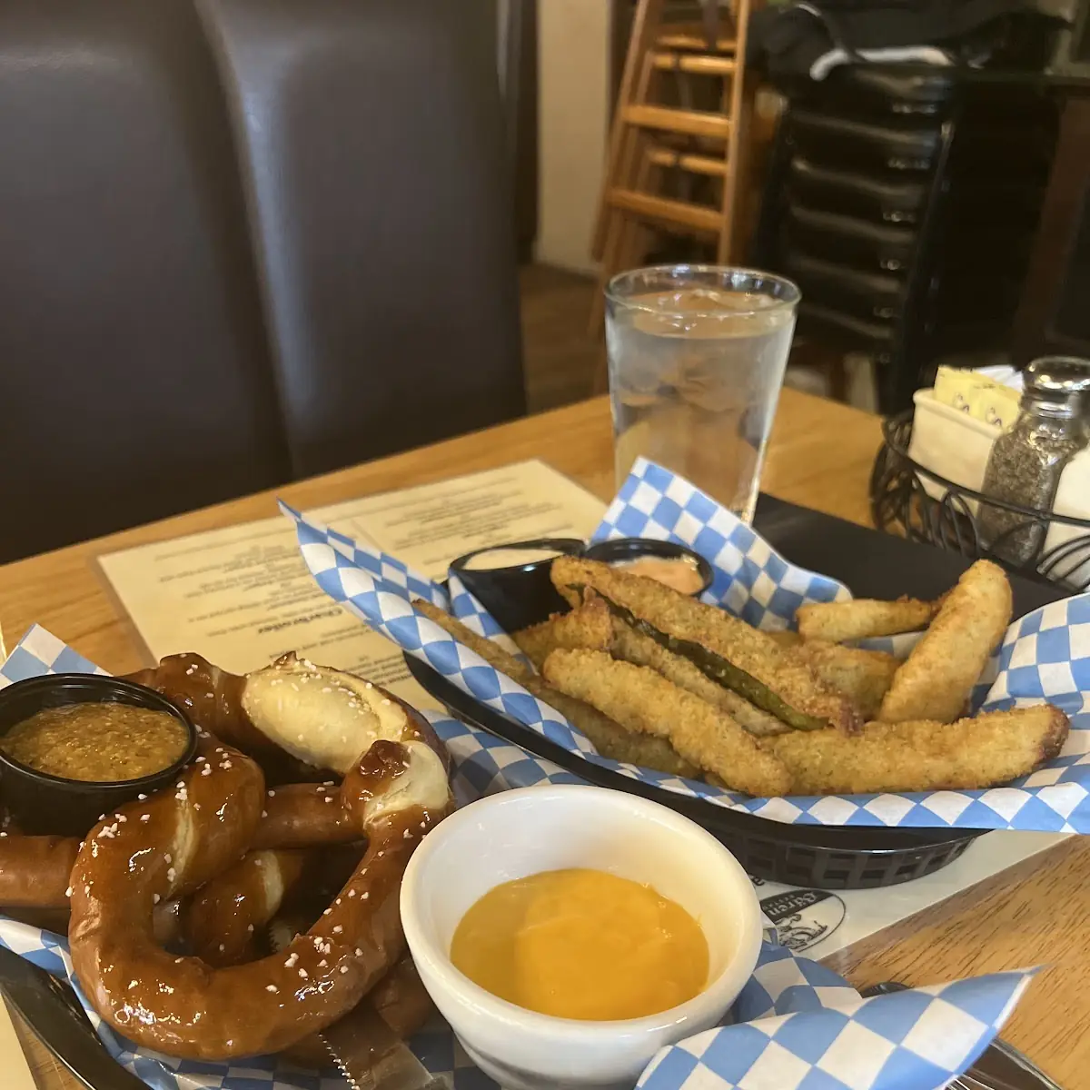 Bavarian Soft Pretzel & Cheese