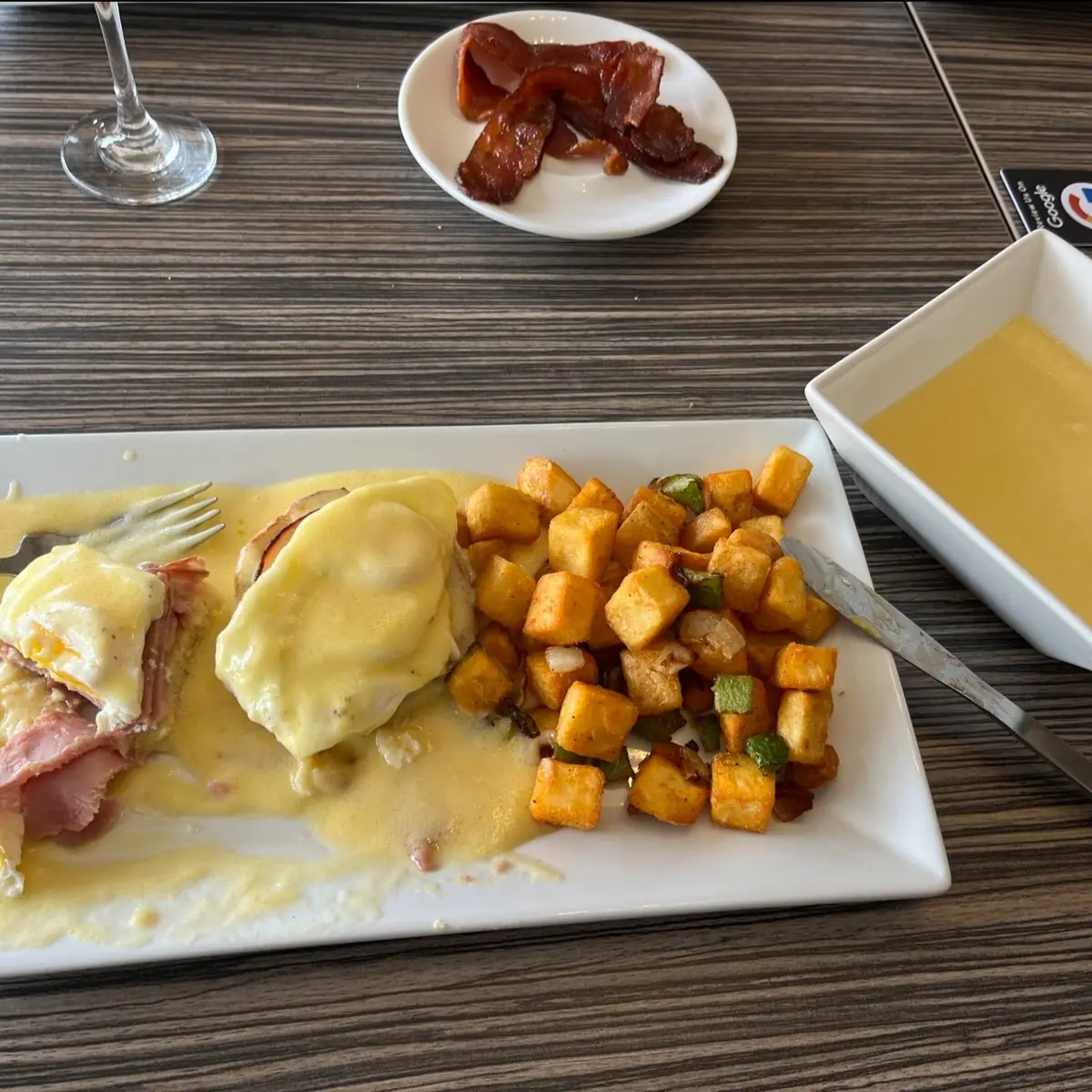 Eggs Benedict