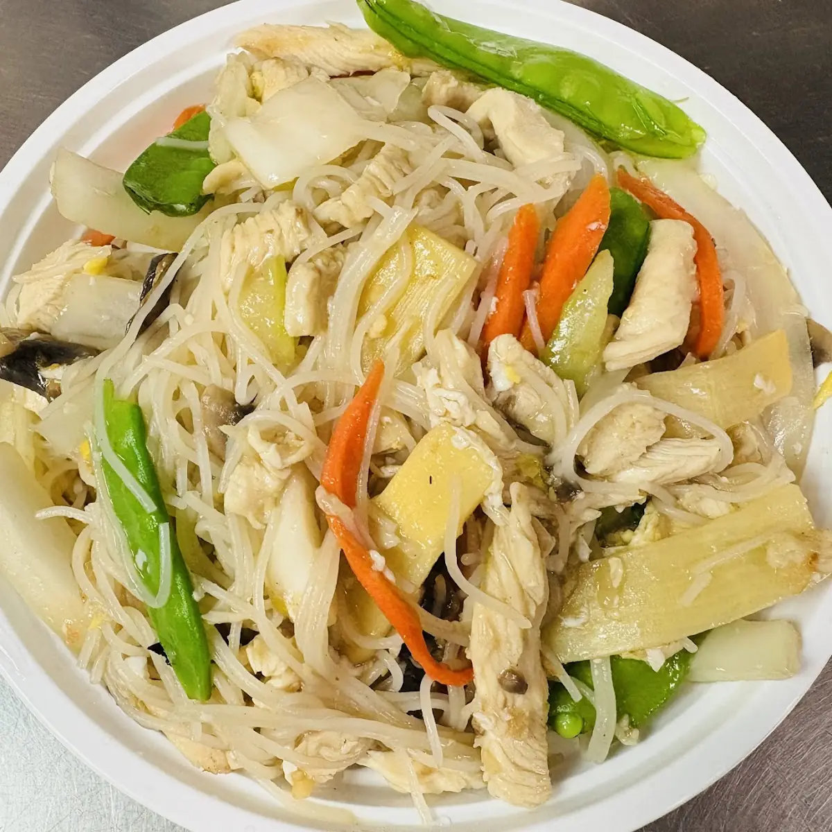 Chow Mein Fun Chicken