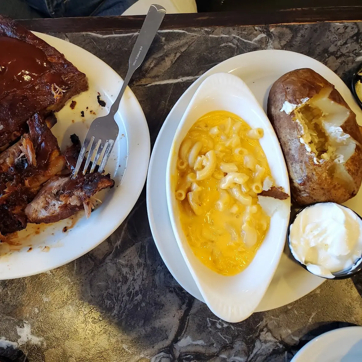 Baby Back Ribs N MCN Cheese