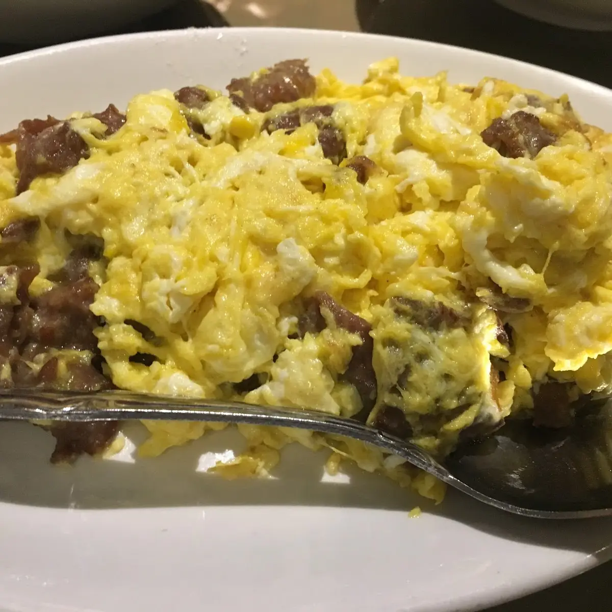 Sliced Beef with Soft Scramble Eggs