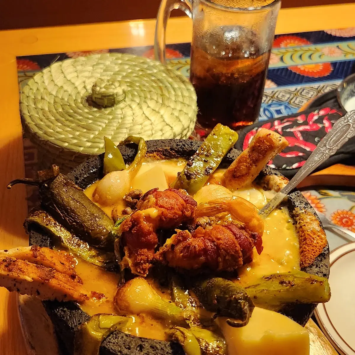 Molcajete Mixto