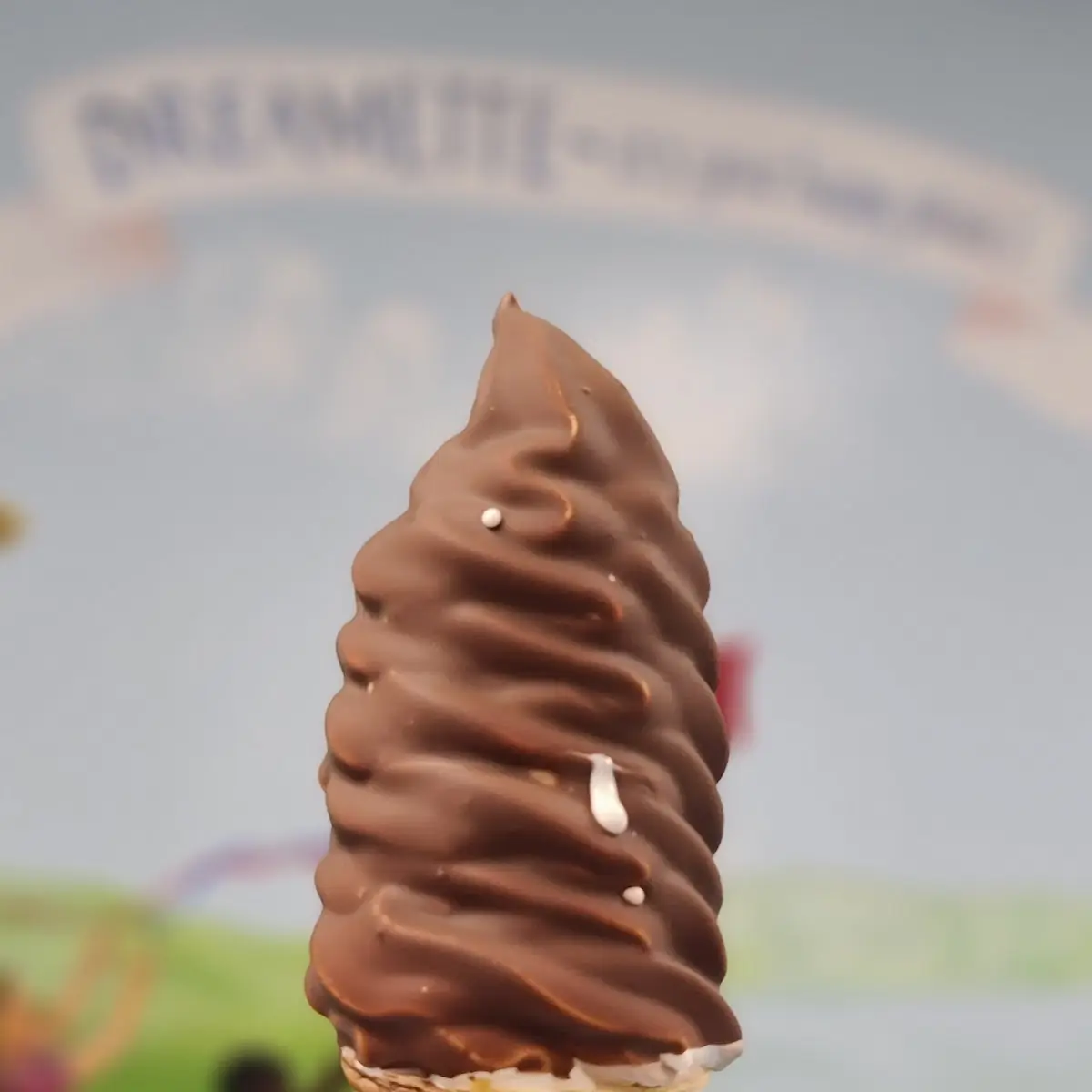 Large Dipped Waffle Cone