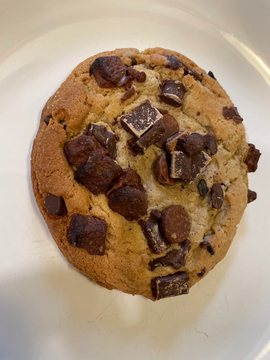 Chocolate Chip Cookie