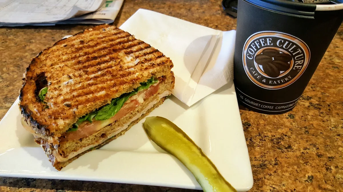 Classic Clubhouse, Coffee Culture Café & Eatery