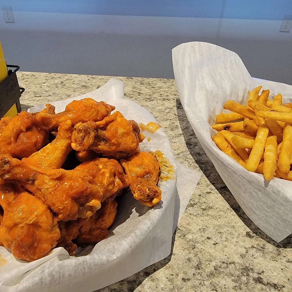 Chicken Wings with Fries