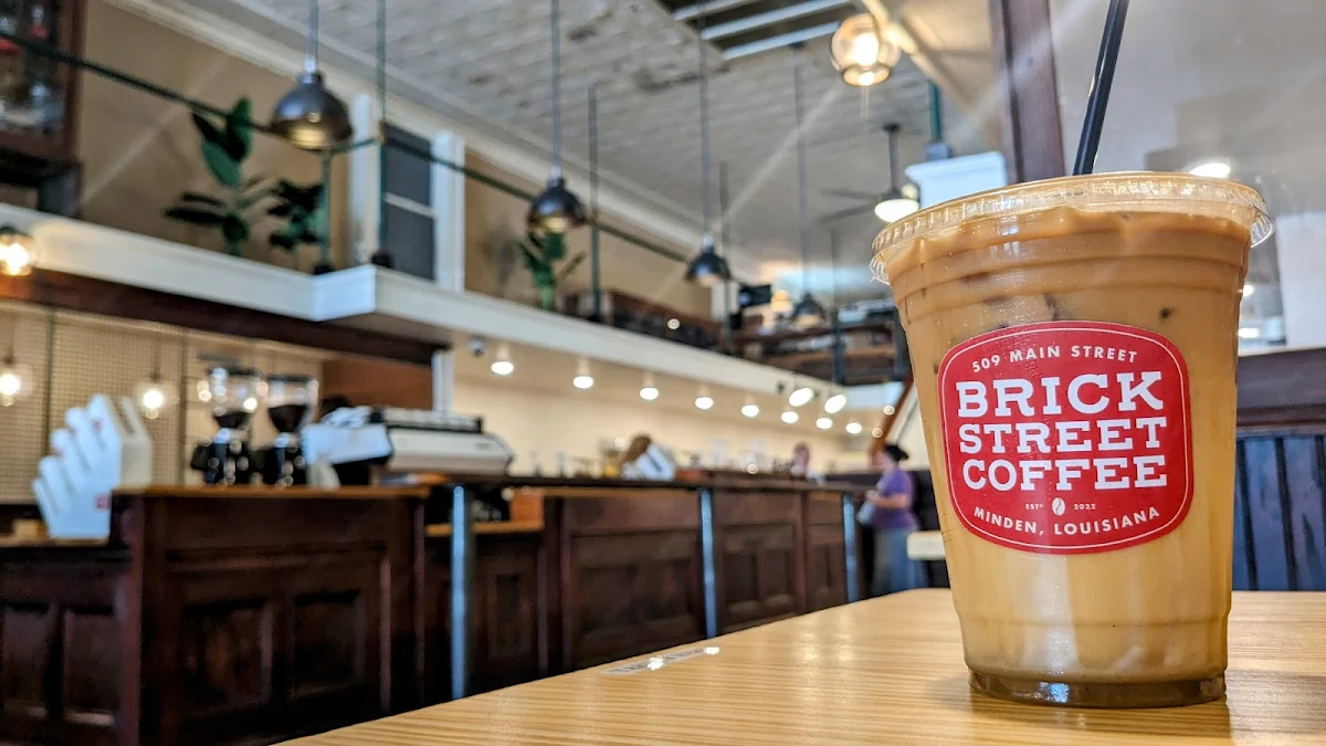 Iced Caramel Macchiato