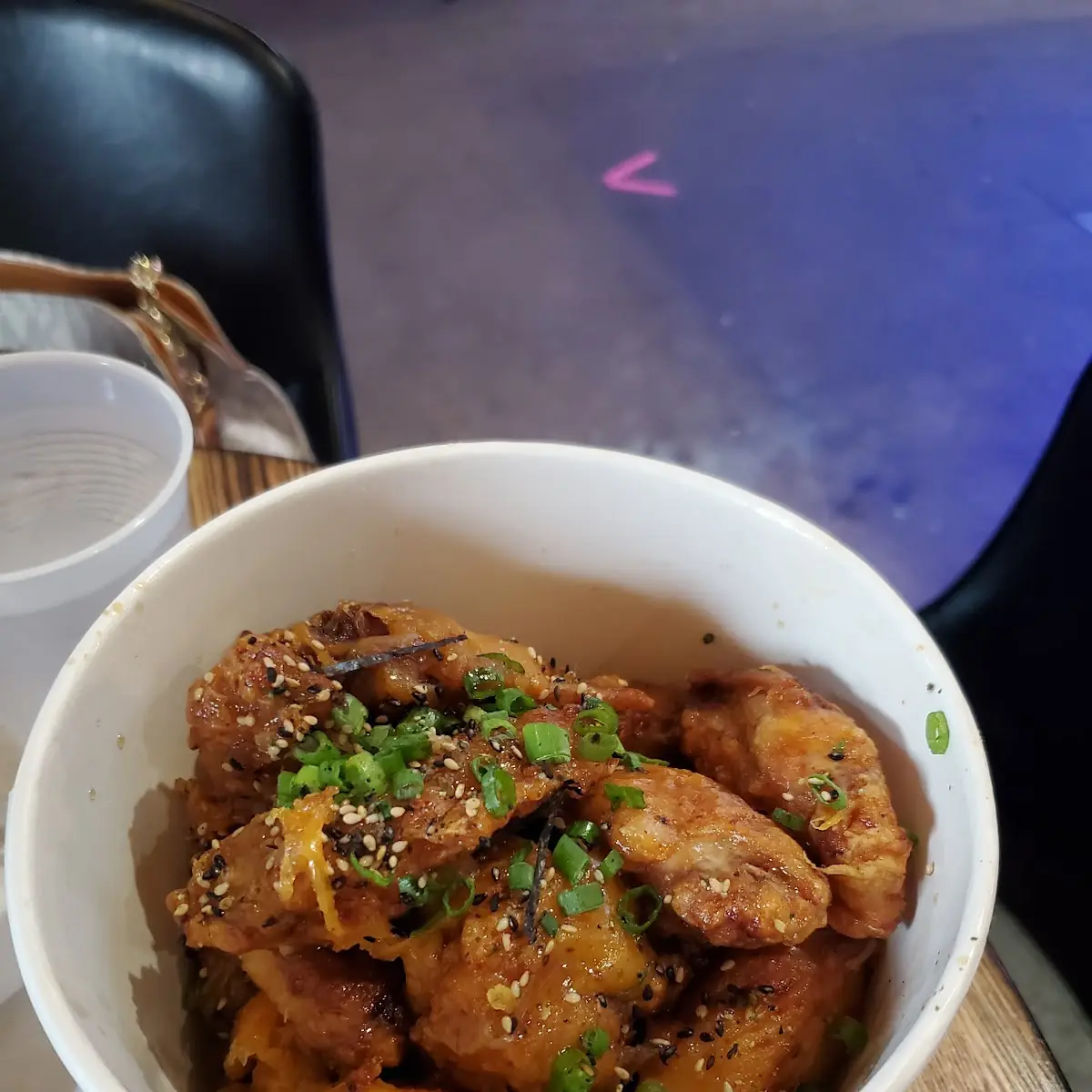 Boneless Cheesy Fried Chicken Wings
