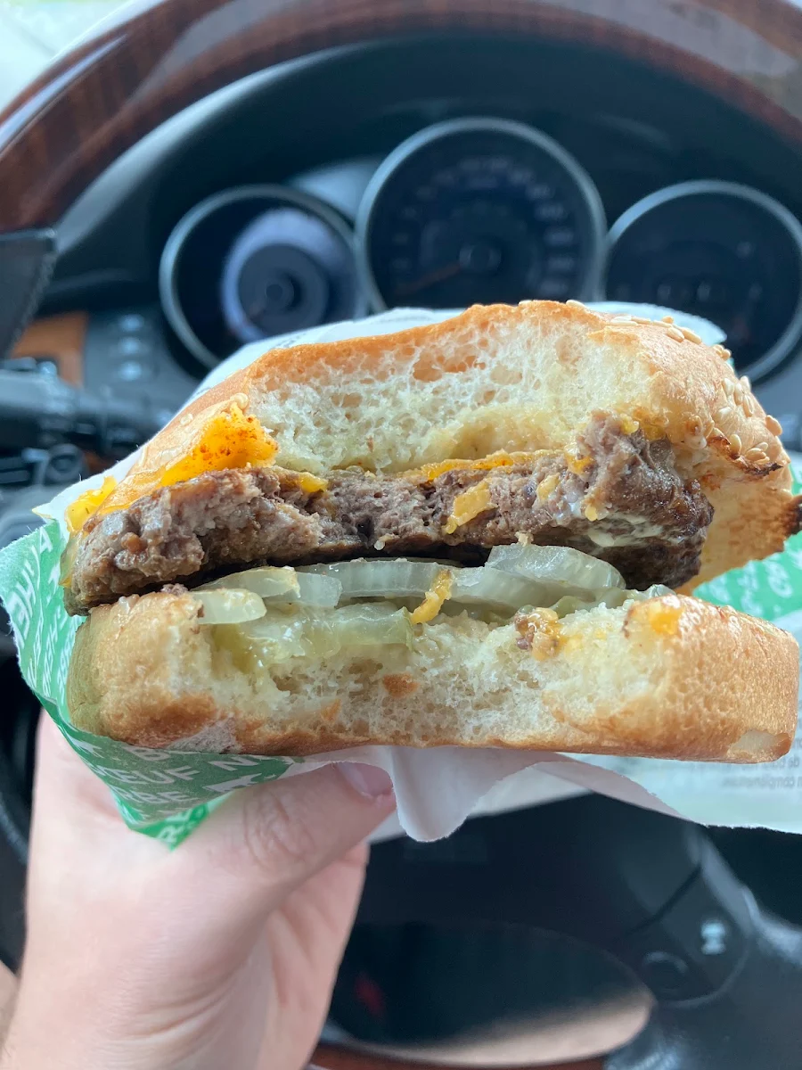 Spicy Dill Pickle Mama Burger