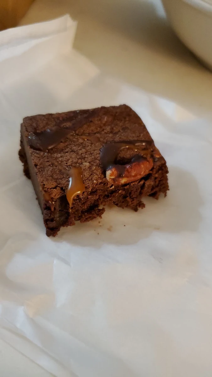 Gooey Caramel Pecan Brownie, Donair On The Run