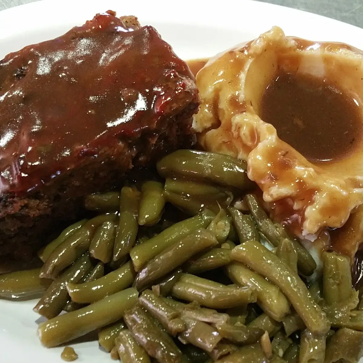 Meatloaf Green Beans & Mashed Potatoes and Gravy