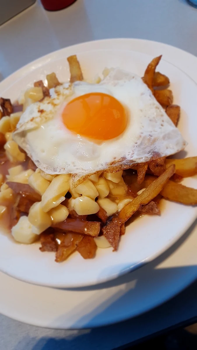 Breakfast Poutine