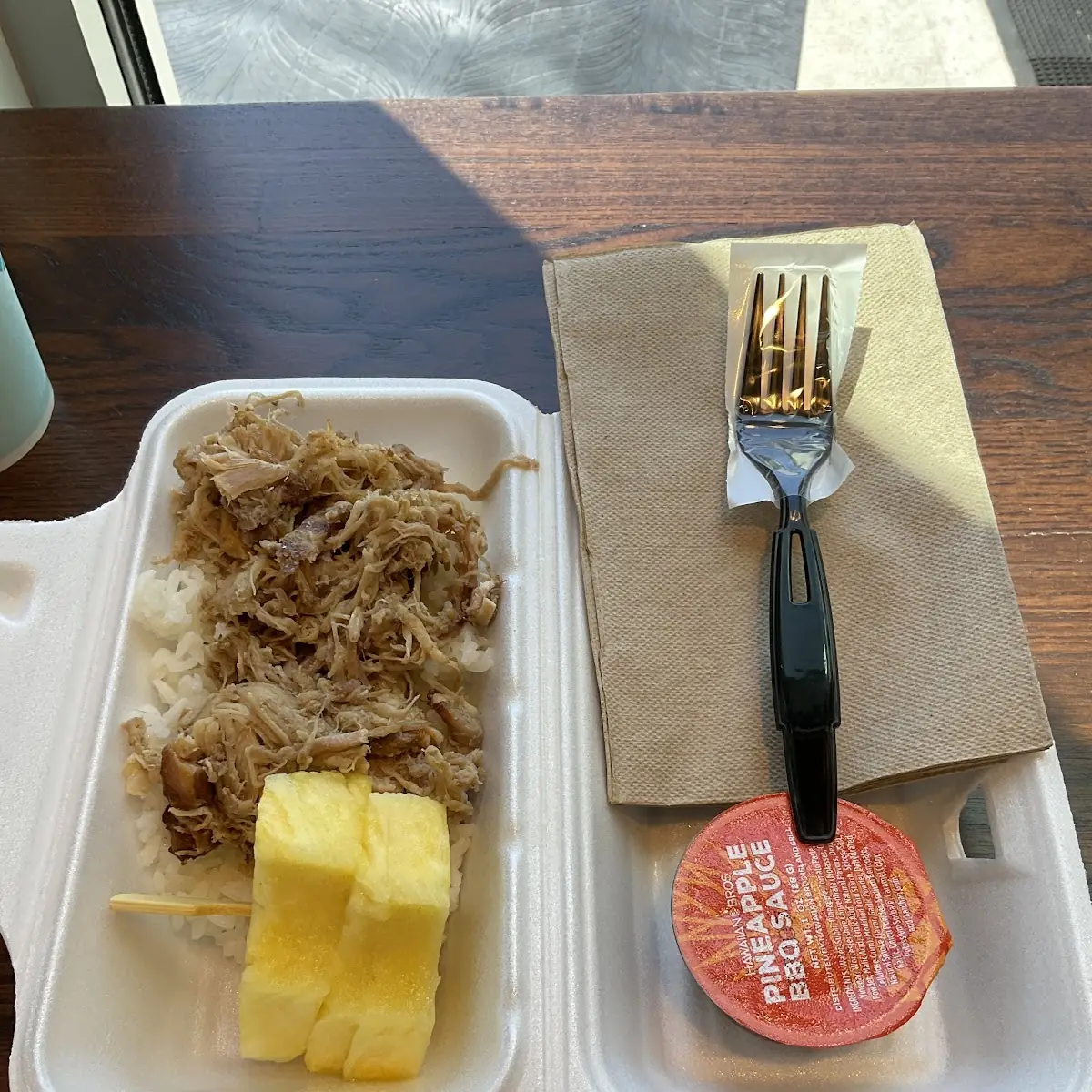 Pulled Pork with Pineapple Wedges