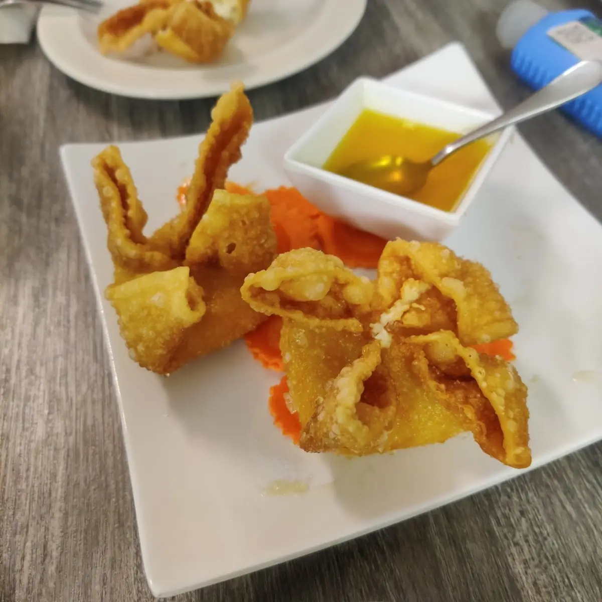 Crab Rangoon 6 pcs Roob Ris Kib