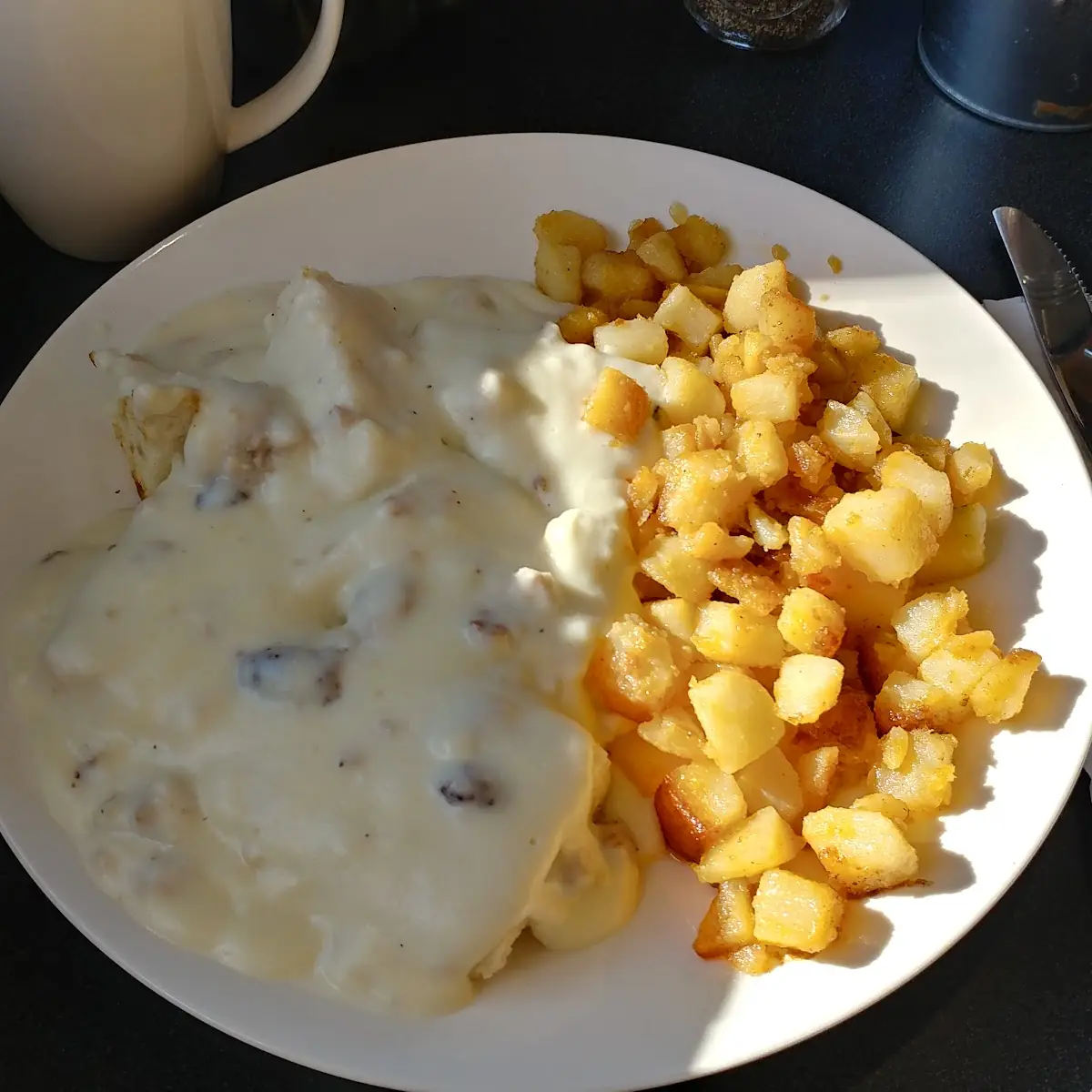 Biscuits and Gravy with Hash Brown