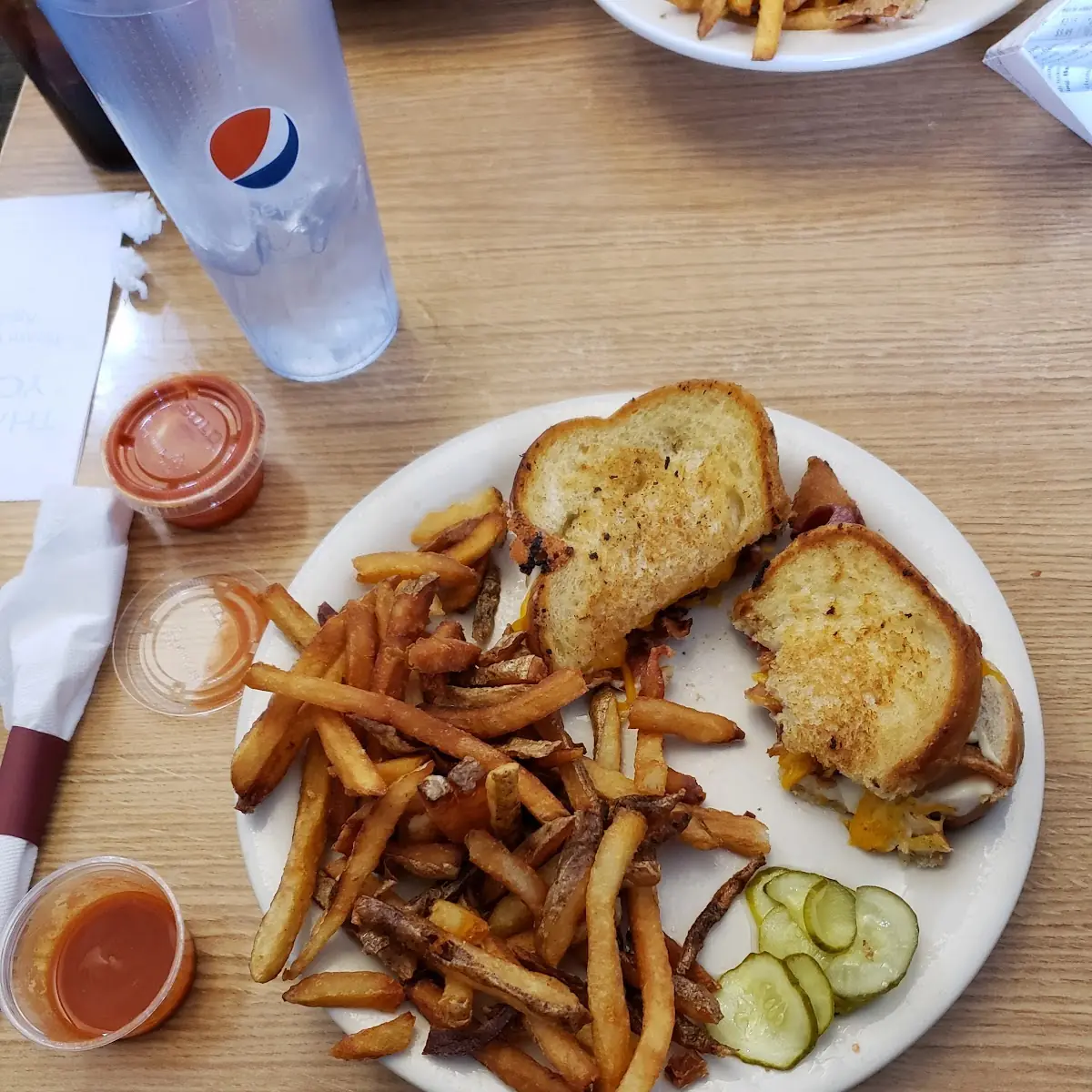 Deluxe Grilled Cheese Sandwich