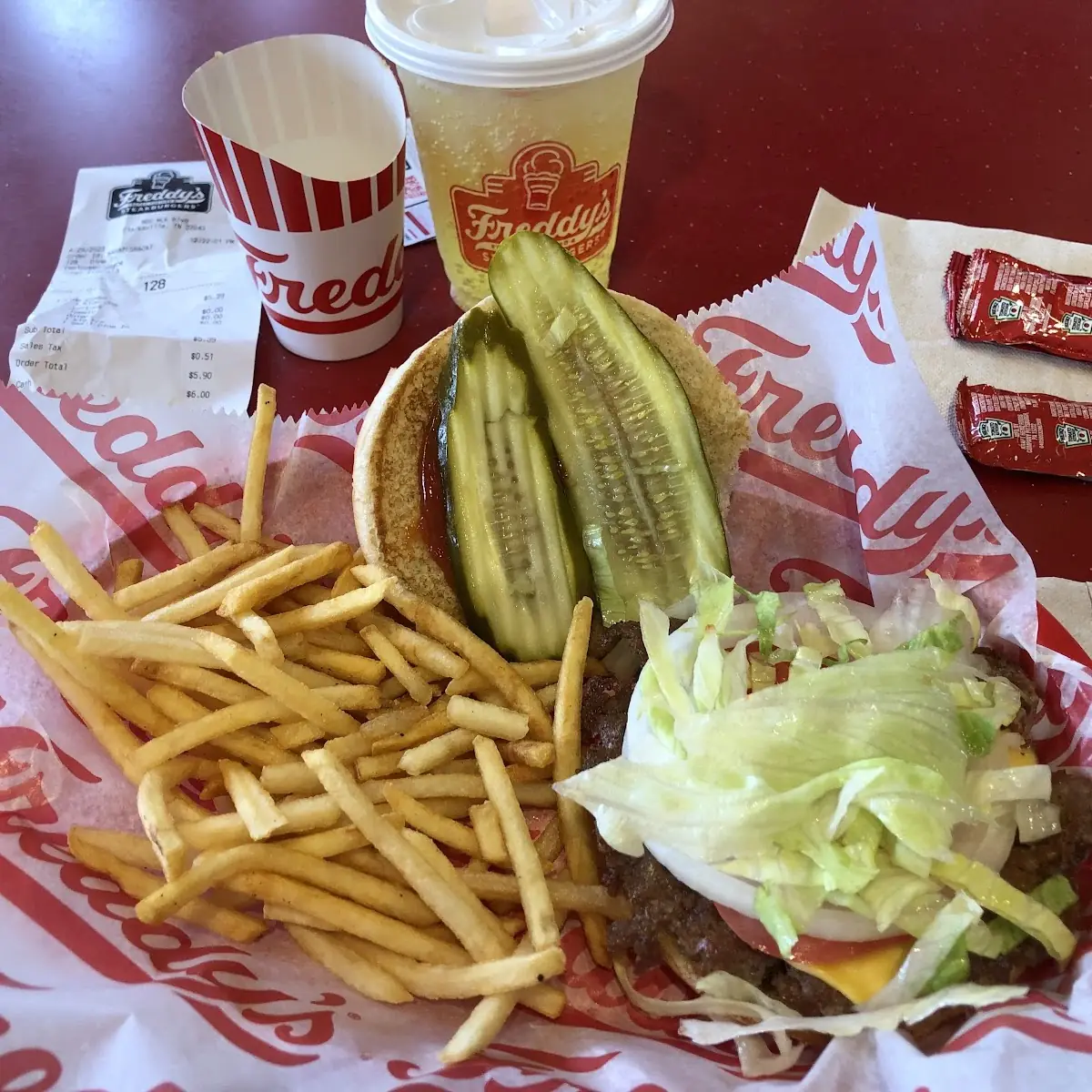 Kids Cheeseburger Meal