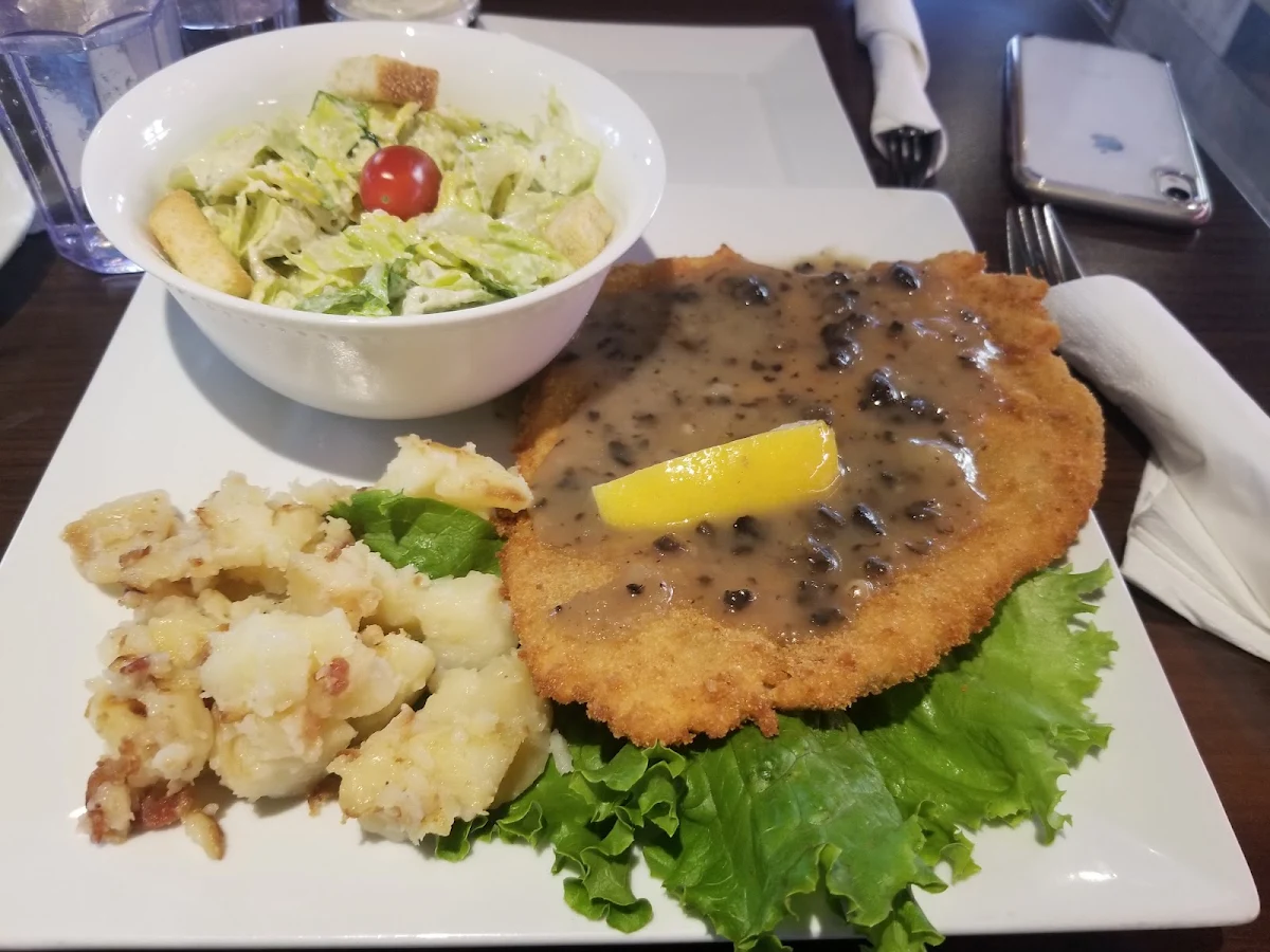 Highlights, Broken English Bistro