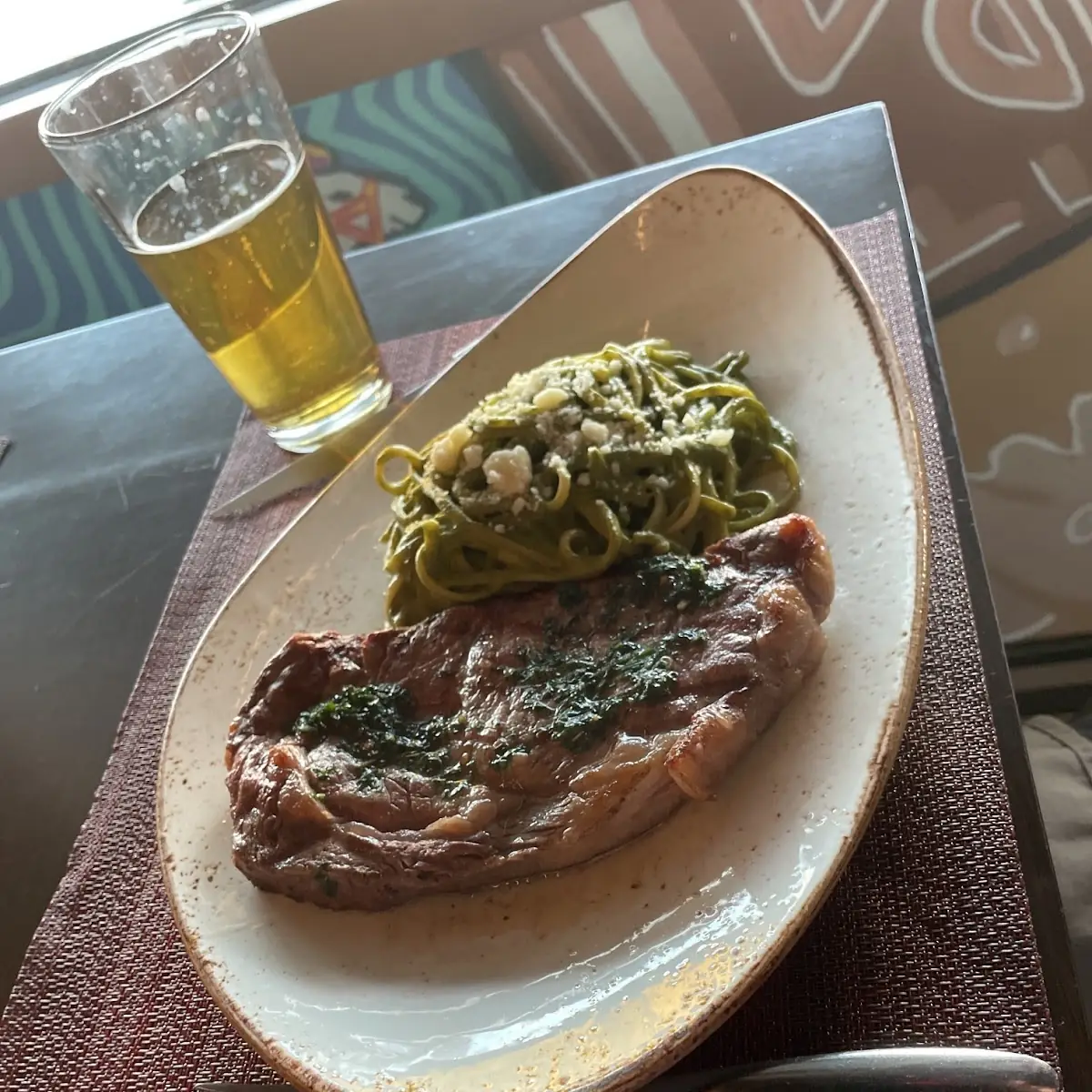 Ribeye Con Tallarines Verdes