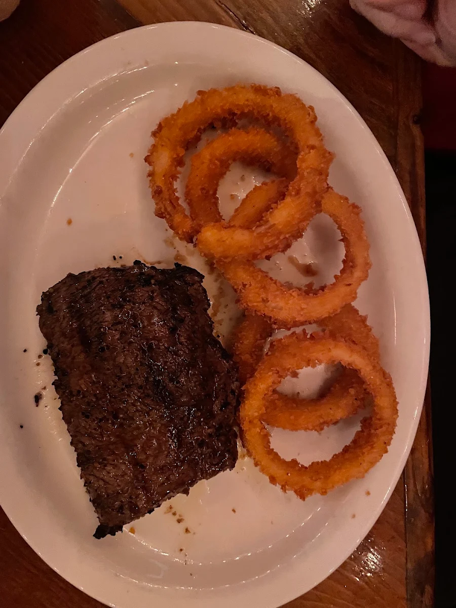 10 Oz Sirloin with Onion Rings