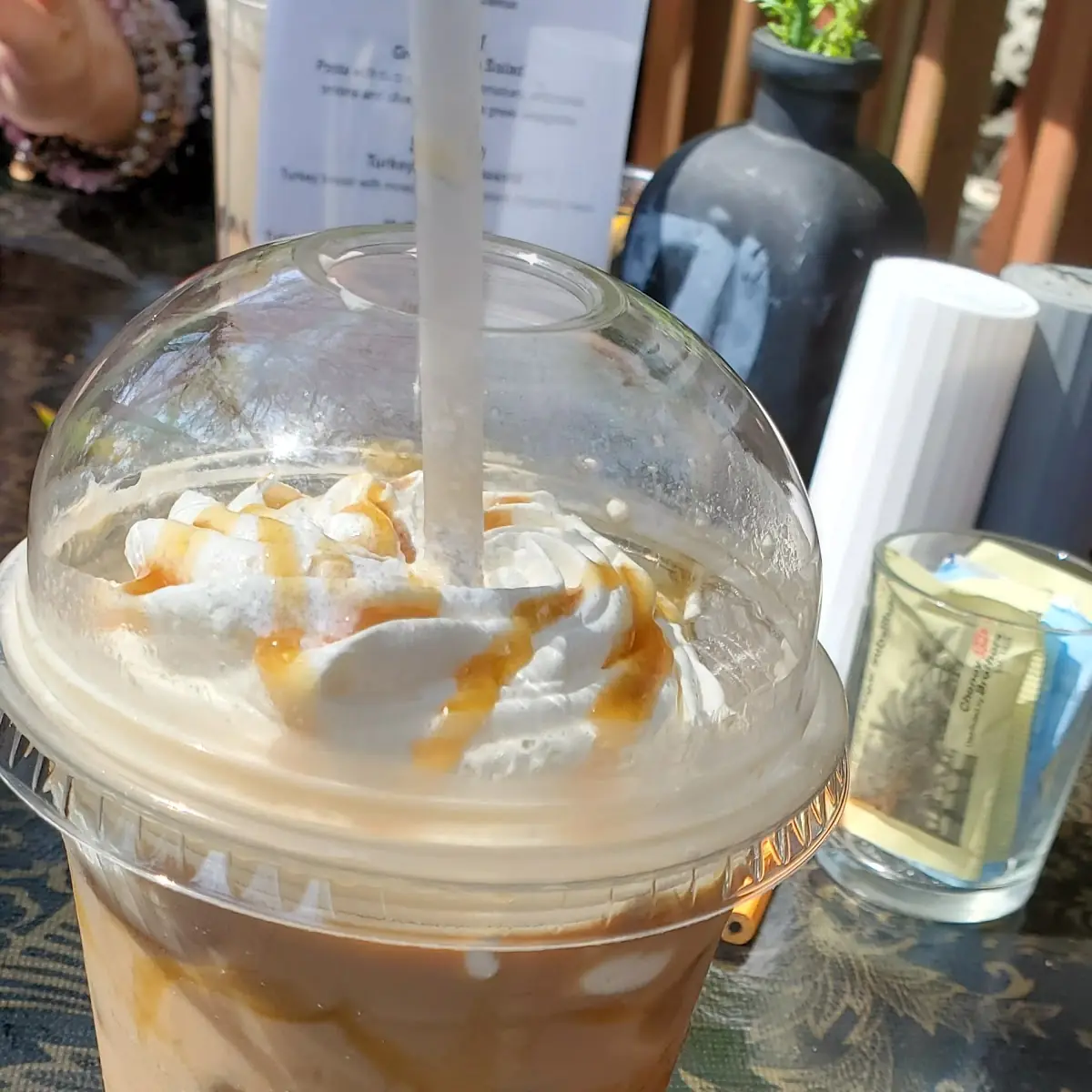 Iced Caramel Macchiato Coffee