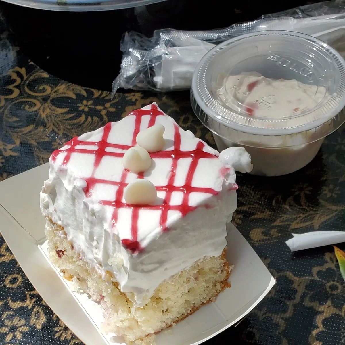 Raspberry Cheesecake Cake