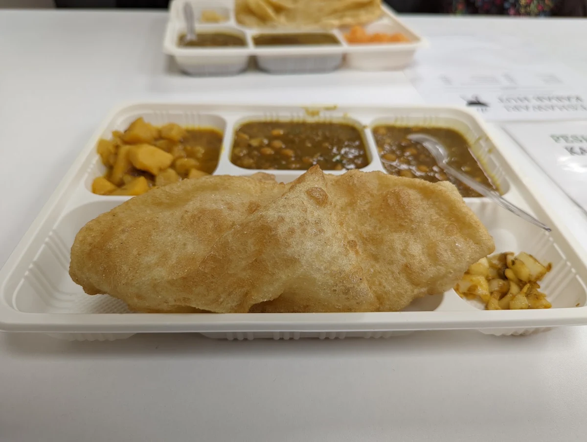 Halwa Puri, PESHAWARI KABAB HUT