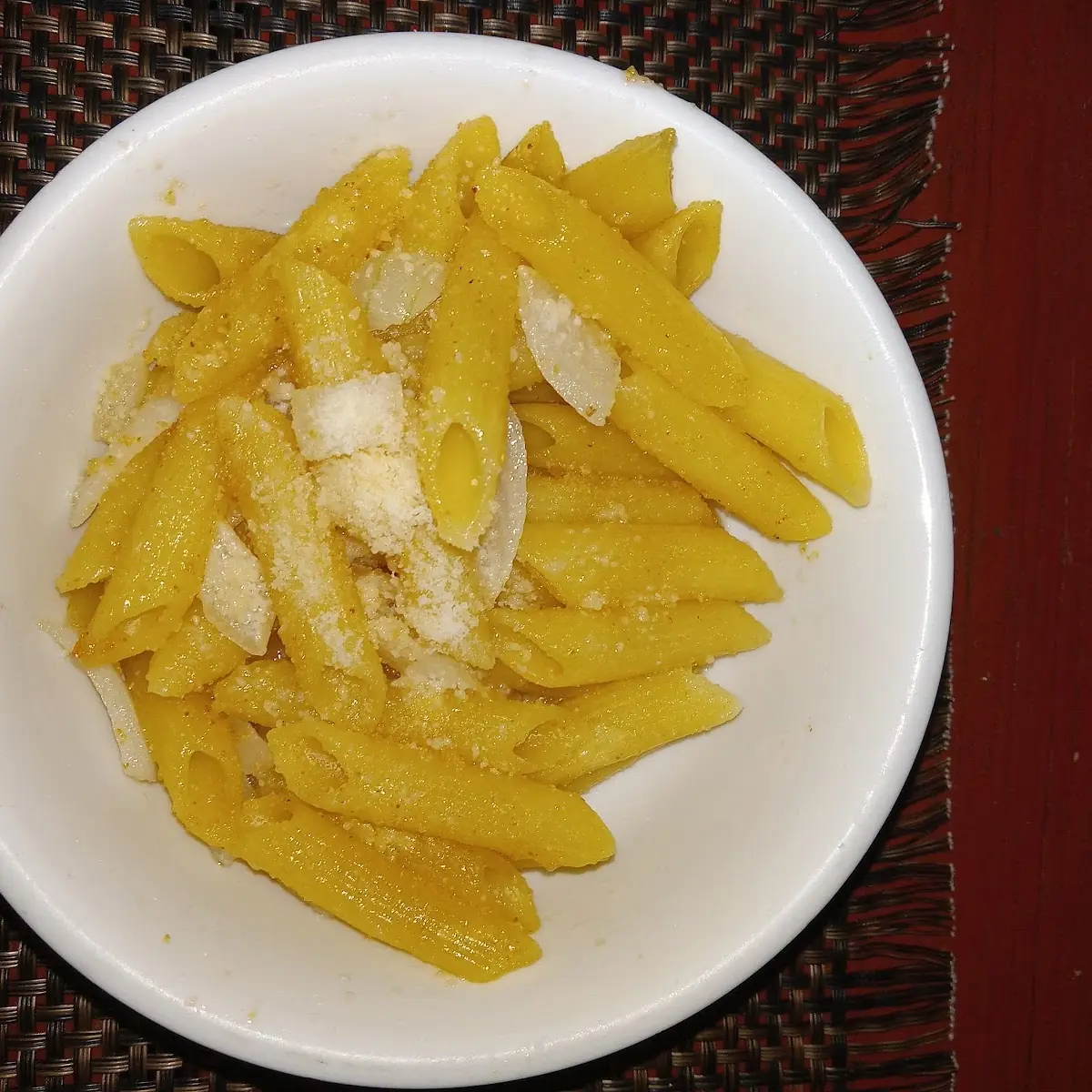 Pasta Penne En Salsa De Ajo