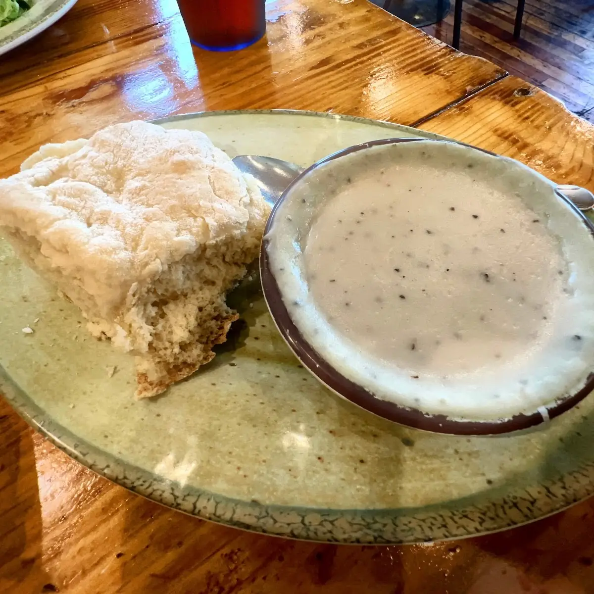 Full 3 Biscuits & Gravy
