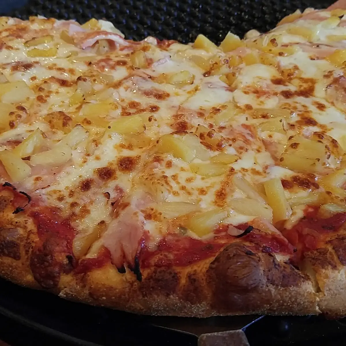 Hawaiian Pizza