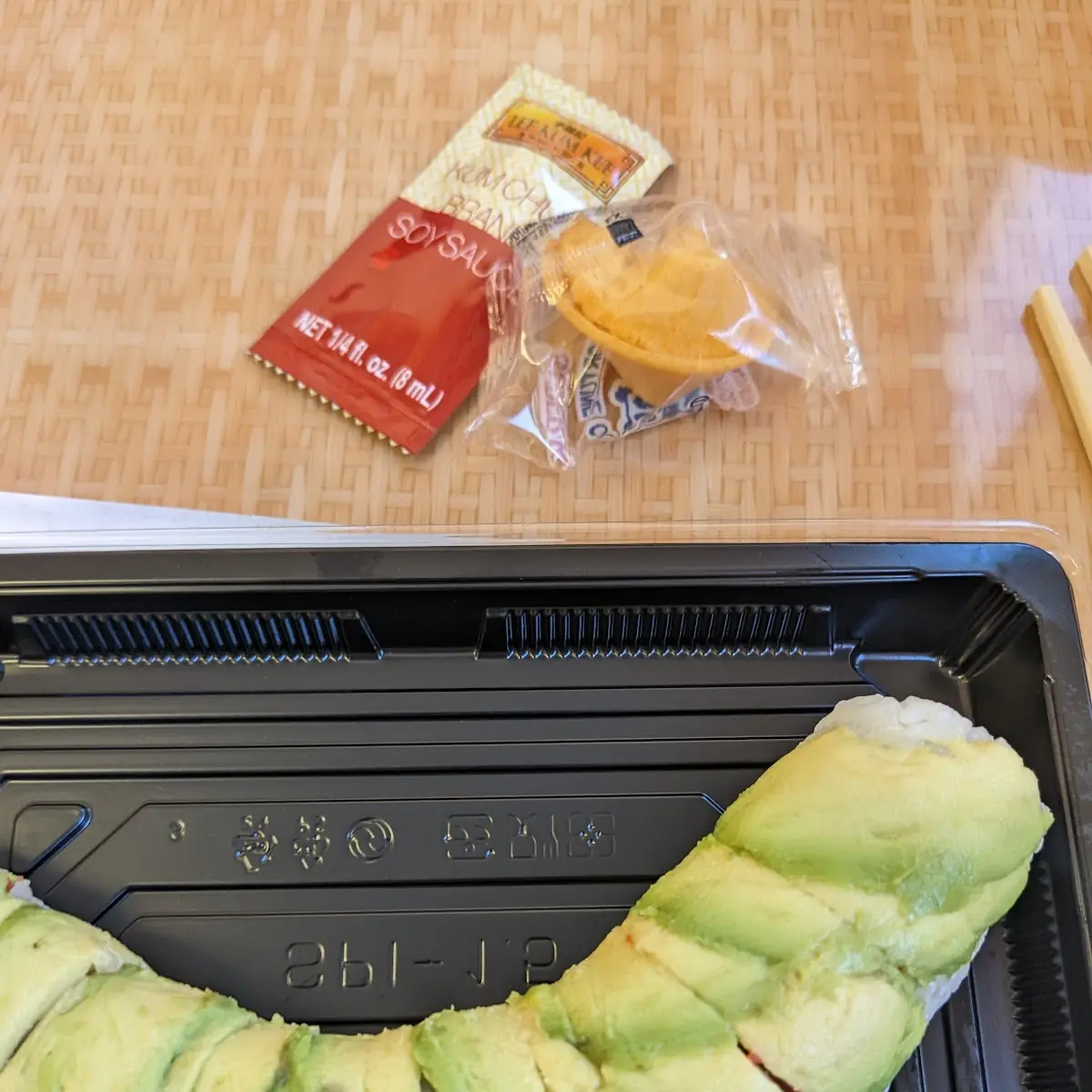 Spicy Tuna Roll with Avocado