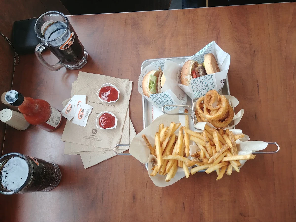 Mama Burger, A&W Canada