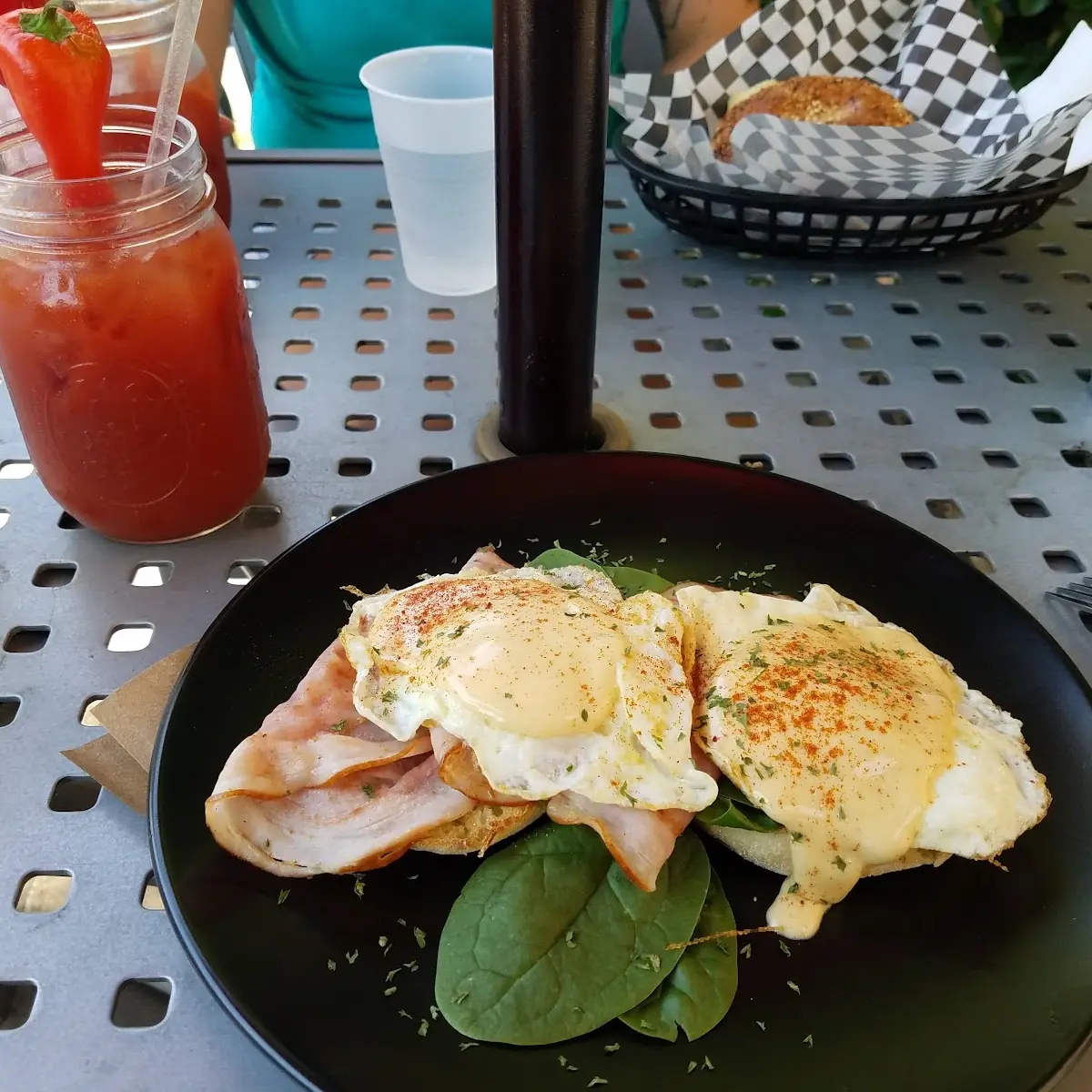 Eggs Benedict