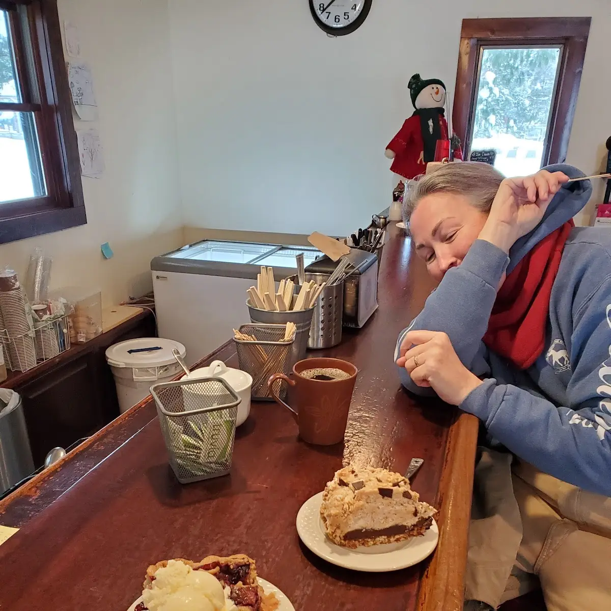 4 Berry Pie a La Mode & Chocolate Peanut Butter Pie