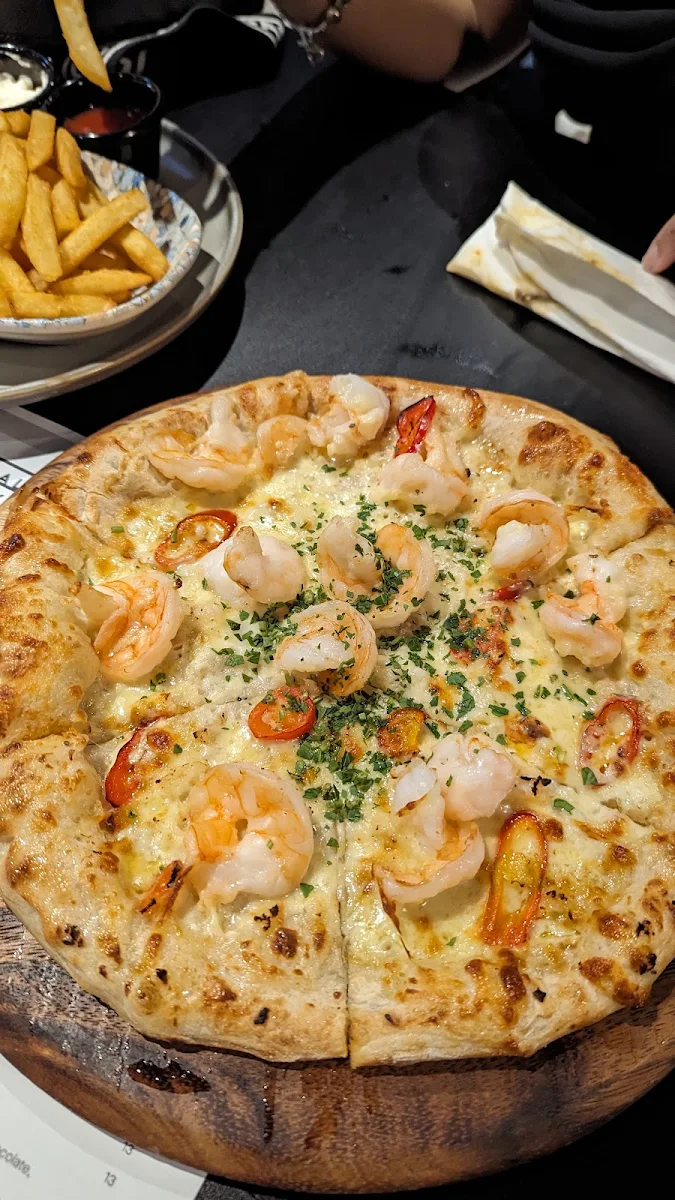 Garlic Prawn Pizza, Urban Alley Brewery Knox