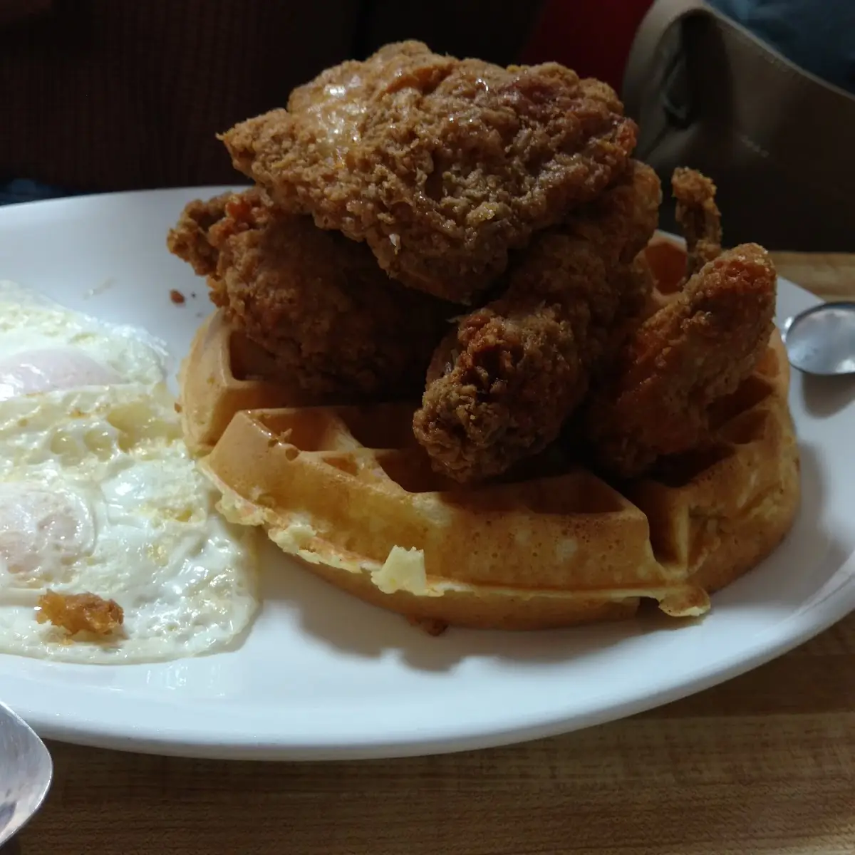 Super Fried Chicken & Waffle