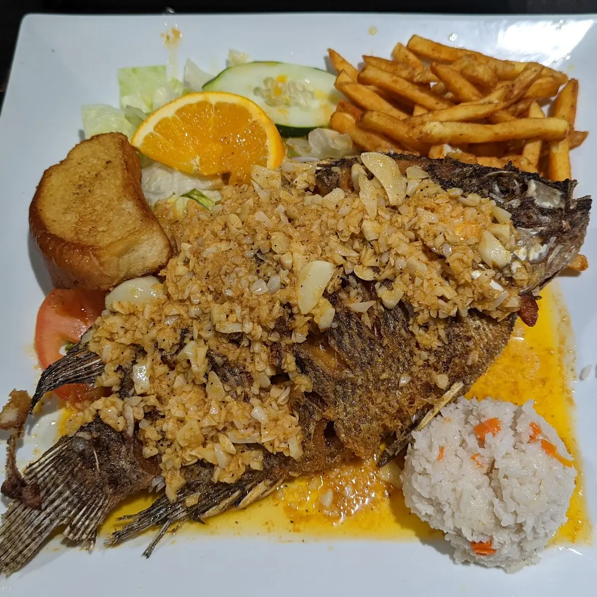 Fried Tilapia with Garlic Sauce
